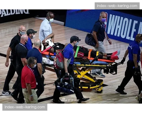 冯熙瑞生涯第二次首发 登场三分钟即重伤离场