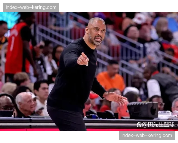 乌度卡体系为王：火箭摒弃英雄球打法的化学反应